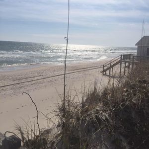 Meet your Posher, Leslie